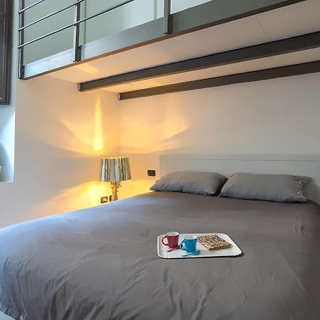 Life Is Beautiful Design Loft Navigli Romolo, Netflix, Wifi, Ac And Street Parking Apartment Milano Ngoại thất bức ảnh