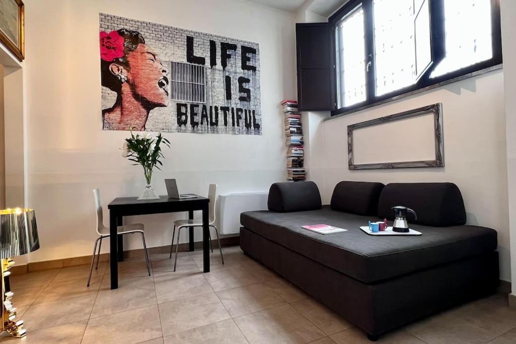 Life Is Beautiful Design Loft Navigli Romolo, Netflix, Wifi, Ac And Street Parking Apartment Milano Ngoại thất bức ảnh