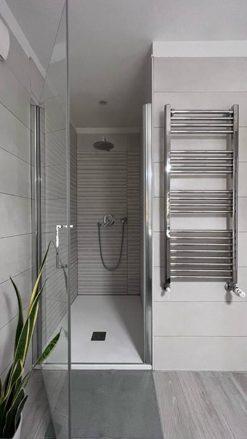 Life Is Beautiful Design Loft Navigli Romolo, Netflix, Wifi, Ac And Street Parking Apartment Milano Ngoại thất bức ảnh
